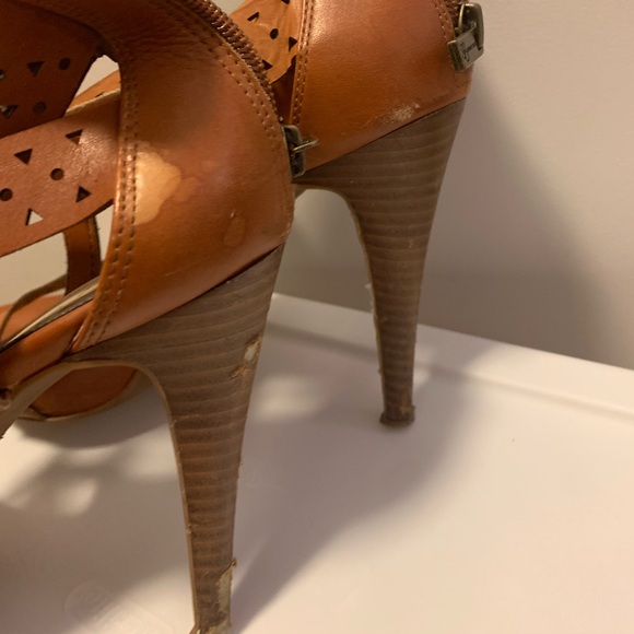 Jessica Simpson Strappy Heels - Picture 4 of 4